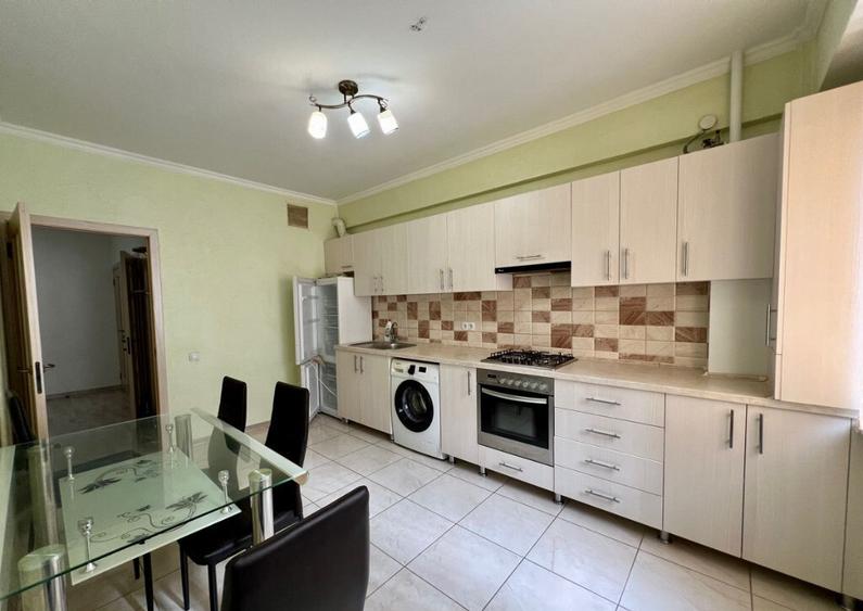 Apartament o camera Plopilor - 1