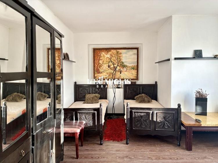 Casă / Ghimbav / 4 camere / Curte privată / Terasă - 30