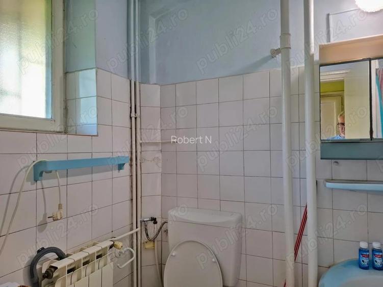 Apartament 2 camere, decomandat ultracentral, aproape de Hotel Continental ?i Fac. de Medicinia