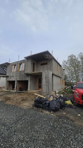 Vand casa tip duplex - 5