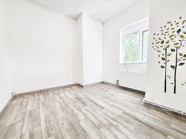 Pentru afacerea ta! Spatiu comercial suprafata totala 135 mp ! Zona centrala ! - 8