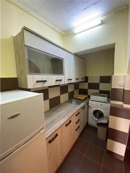 Garsoniera de inchiriat, mobilata si utilata la 650 m de UMF - 5