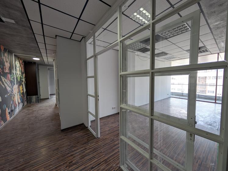 Spațiu comercial, de 140 mp, în Central