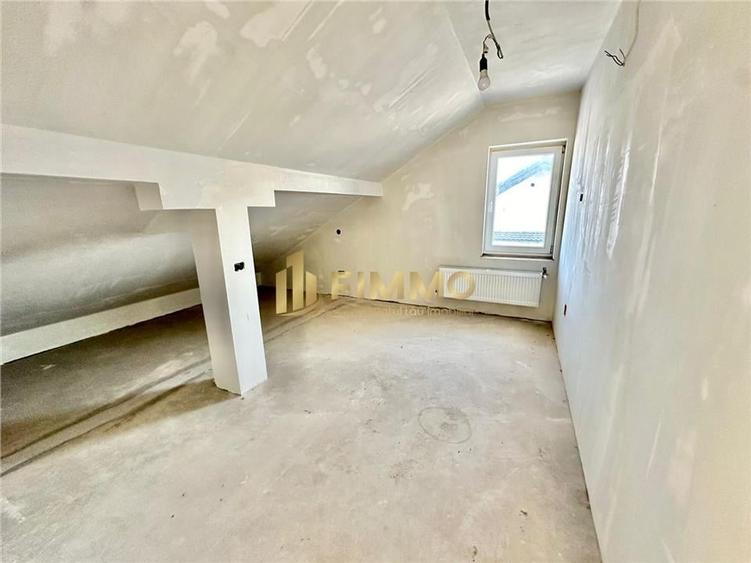 Apart Impresionant |  183 mp | Zamca | ID : 1467 - 9