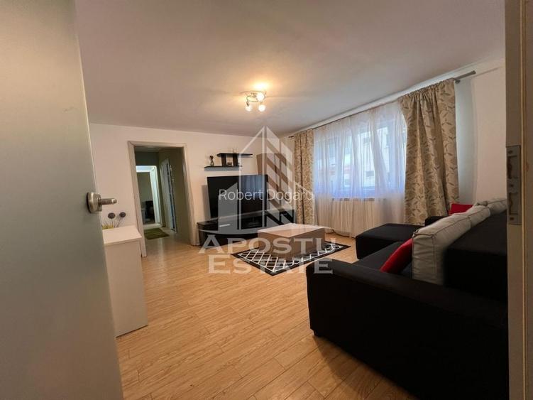 Apartament cu 3 camere decomandat în Girocului Apartament cu 3 camere decomandat în Girocului