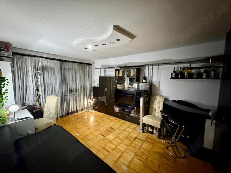 Apartament cu 2 camere, decomandat, pe Strada Cugir - 5