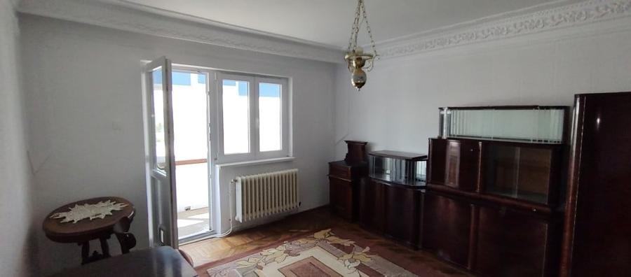 Apartament 2 camere,D, etaj 8 cu lift nou,zona centrala_Liceu Eminescu - 1