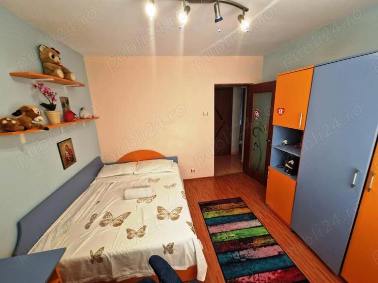 Apartament 3 camere, decomandat - 2
