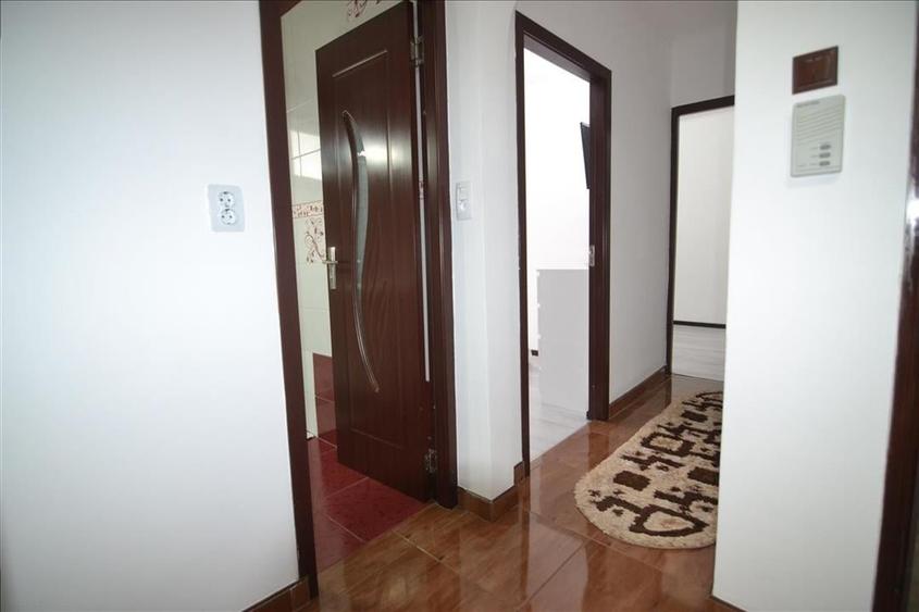 Apartament 3 camere decomandat,mobilat,utilat, etaj intermediar  Astra -Berzei - 16