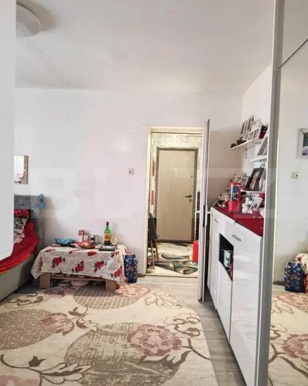 Apartament 2 camere, 40 mp, la parter, zona Micro 4 - 8