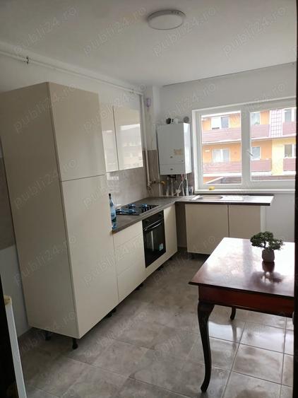 Inchiriez apartament 2 camere nou decomandat etaj 3 - 4