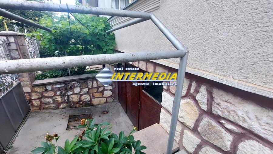 Casa de vanzare cu 5 camere in cartier Cetate Alba Iulia finisata D+P+E - 2