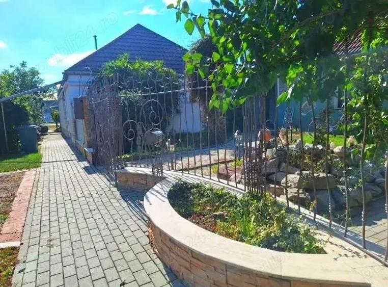 Casa din caramida, in zona buna, in Chi?ineu-Cri?(Padureni) - 5