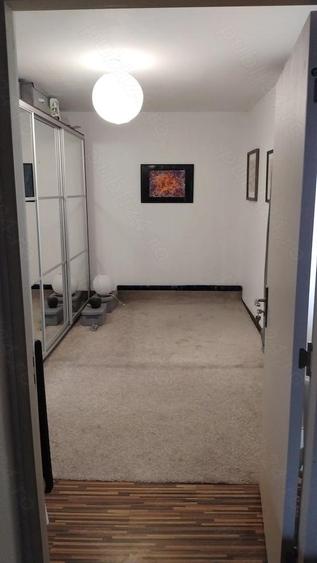 Vand apartament 2 camere, etaj 1, zona verde, linistita - 3