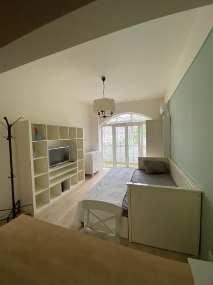 Garsonieră ultracentral- confort 1- Romană/Universitate - 2