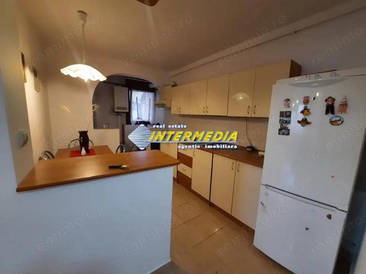 Apartament 3 camere de inchiriat in Alba Iulia zona Centru - 4