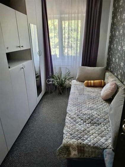 LIPOVEI - 3 Camere - ETAJ 2 - Renovat - Centrala proprie - Clima