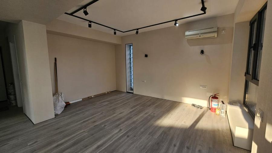 Spațiu comercial, de 110 mp, în Popești-Leordeni