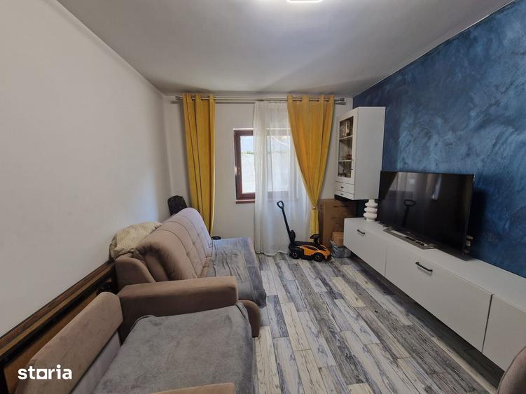 Casă cu 5 camere cu Teren 137 Mp în Apahida