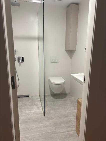 Apartament cu 3 camere semidecomandat, mobilat în Aviației