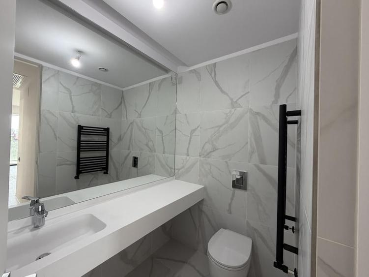 Apartament cu 3 camere decomandat în Floreasca