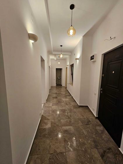 Apartament cu 4 camere în Peninsula