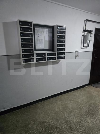 Apartament cu 2 camere semidecomandat, mobilat în Micro 4