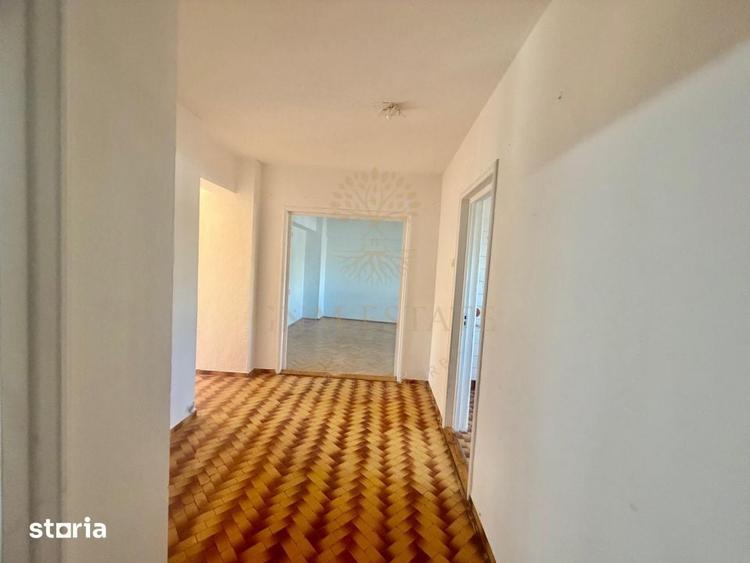 Apartament cu 4 camere decomandat în 13 Septembrie