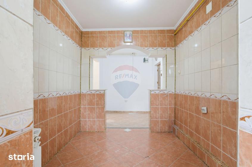 Apartament cu 3 camere decomandat în Central