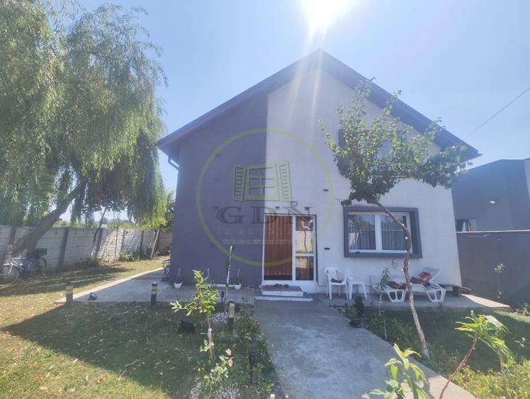Casă individuală cu 5 camere cu Teren 293 Mp în Șimnicu de Jos