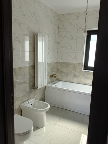 Casă cu 3 camere în Central