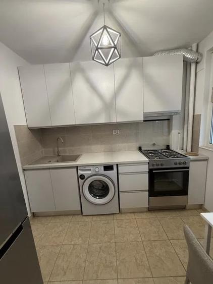 Apartament cu 2 camere decomandat, mobilat în 1 Mai