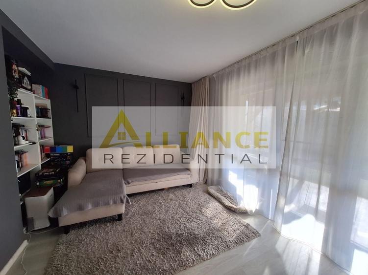 Duplex cu 3 camere cu Canalizare în Sud