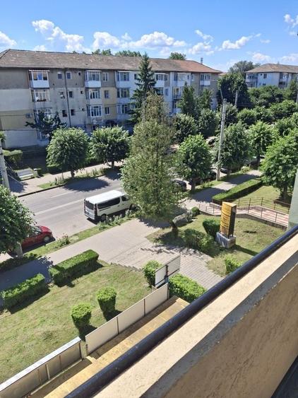 DE VANZARE apartament cu 2 camere, decomandat. - 6
