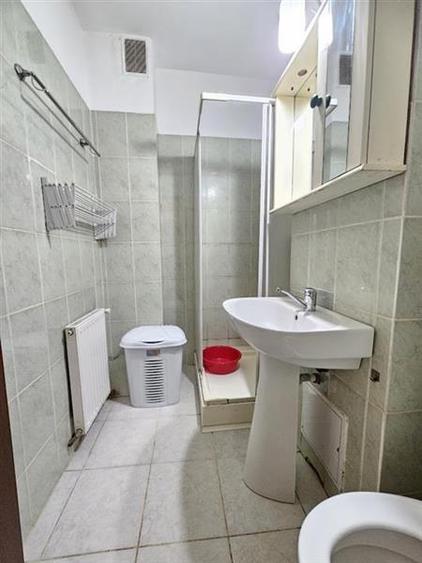 Apartament cu 4 camere decomandat, mobilat în Tudor Vladimirescu