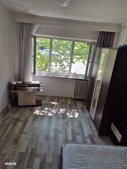 Garsonieră decomandată în Găvana