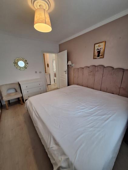 Apartament cu 2 camere decomandat în Dumbrăvița