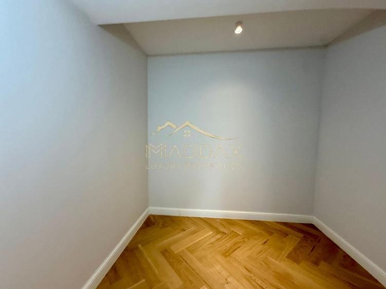 Apartament cu 4 camere în Străulești