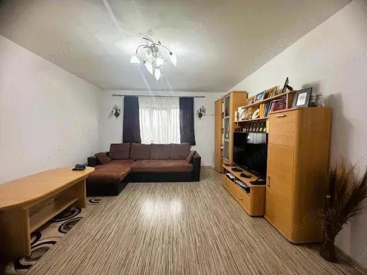 Apartament 3 camere 89,70mp strada Cuza Voda - 11