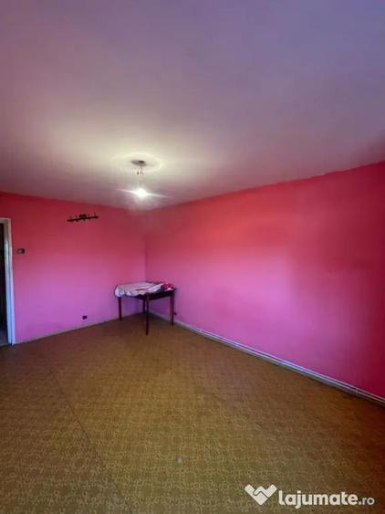 Apartament de 2 camere decomandat, 54 mp, etaj 4, zona Cated - 5