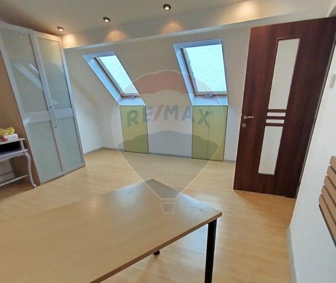 Spatiu birouri de închiriat 90 mp Plopilor - 1