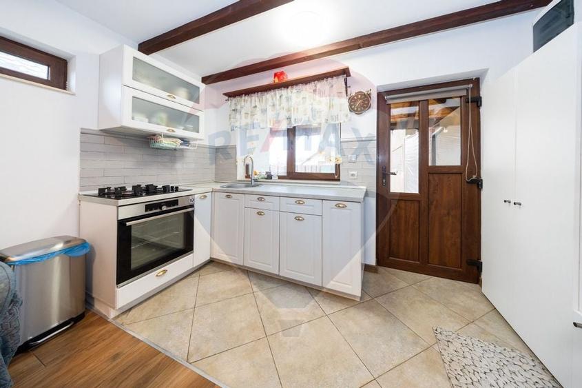 Casă P+1 la roșu + anexă mobilată - 5