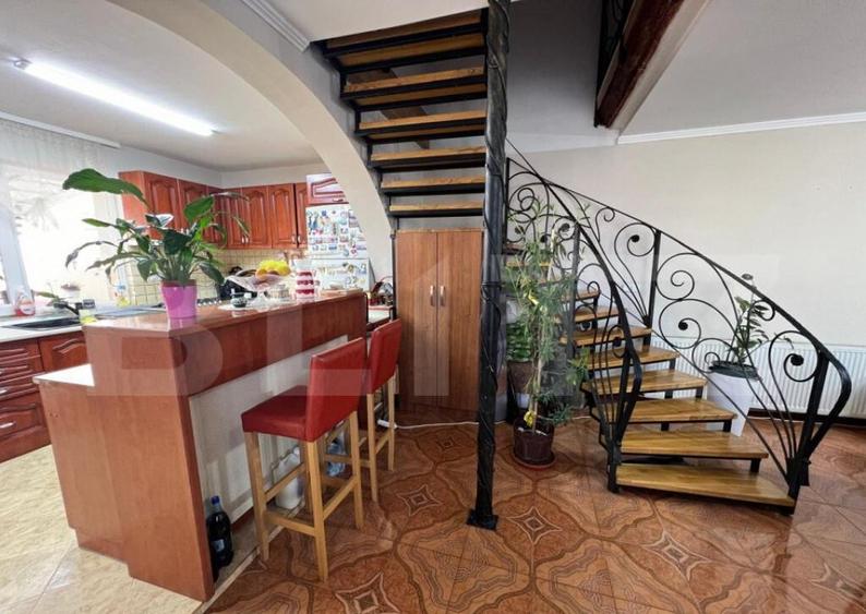 Casa P comercial/1E+M apartament, 3 camere, 333 mp, zona C - 1