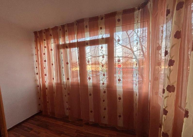 De inchiriat Apartament 3 camere, 85 mp, partial mobilat - 13