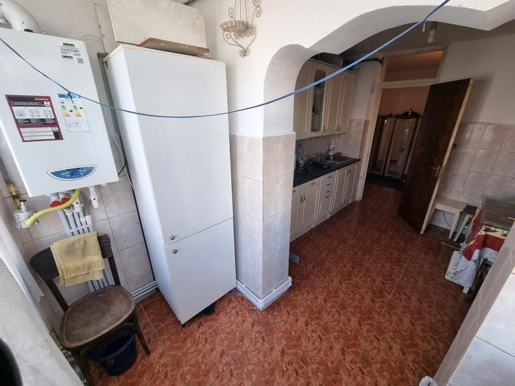 Apartament 2 camere decomandat zona Anda - 5