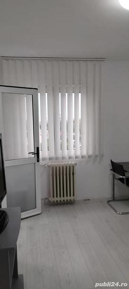 Garsoniera Titan Postavarului cf 2 18 mp 8 10 Renovat Total - 2