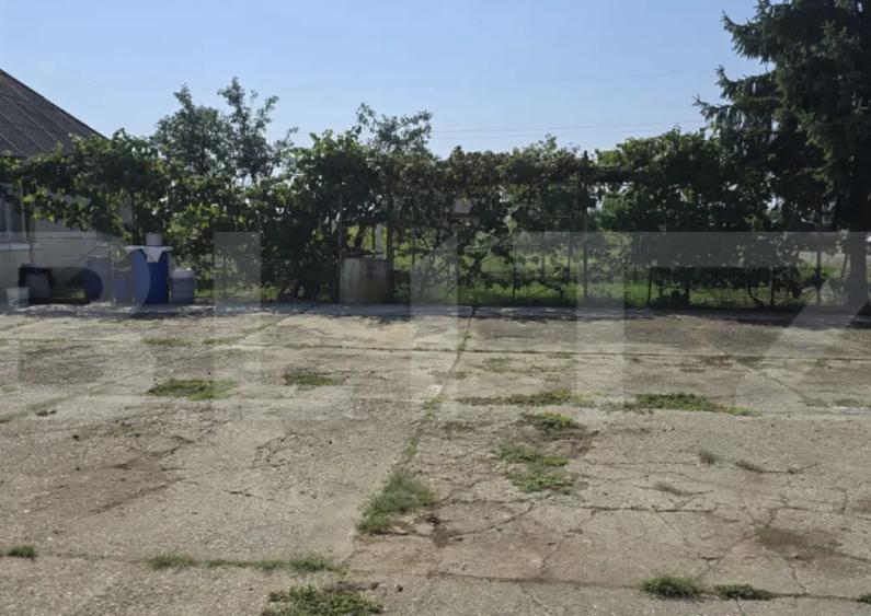 Casa de vanzare, 53 mp, 2400 mp teren, zona Periferie - 1