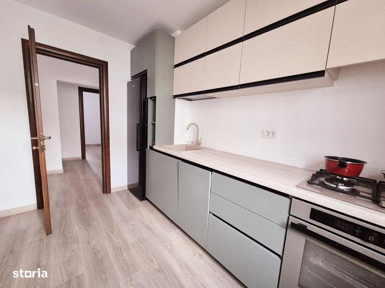 Apartament cu 4 camere, decomandat, etaj 1, ultracentral - 17