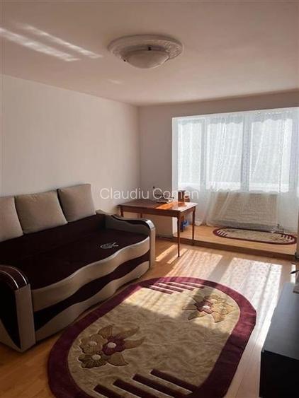 De inchiriat apartament 3 camere  Tractorul - 550 euro,85 mp.
