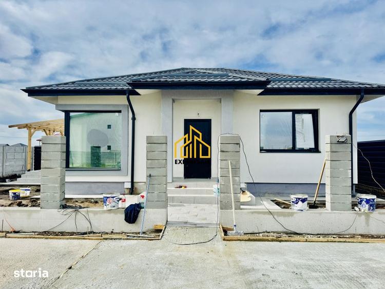 CASA CLINCENI INDIVIDUALA/ MODERNA/ - 2